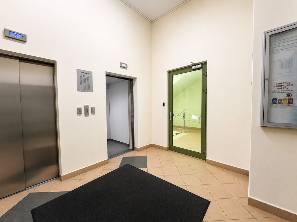4 room apartment 82 m² Warsaw, Poland