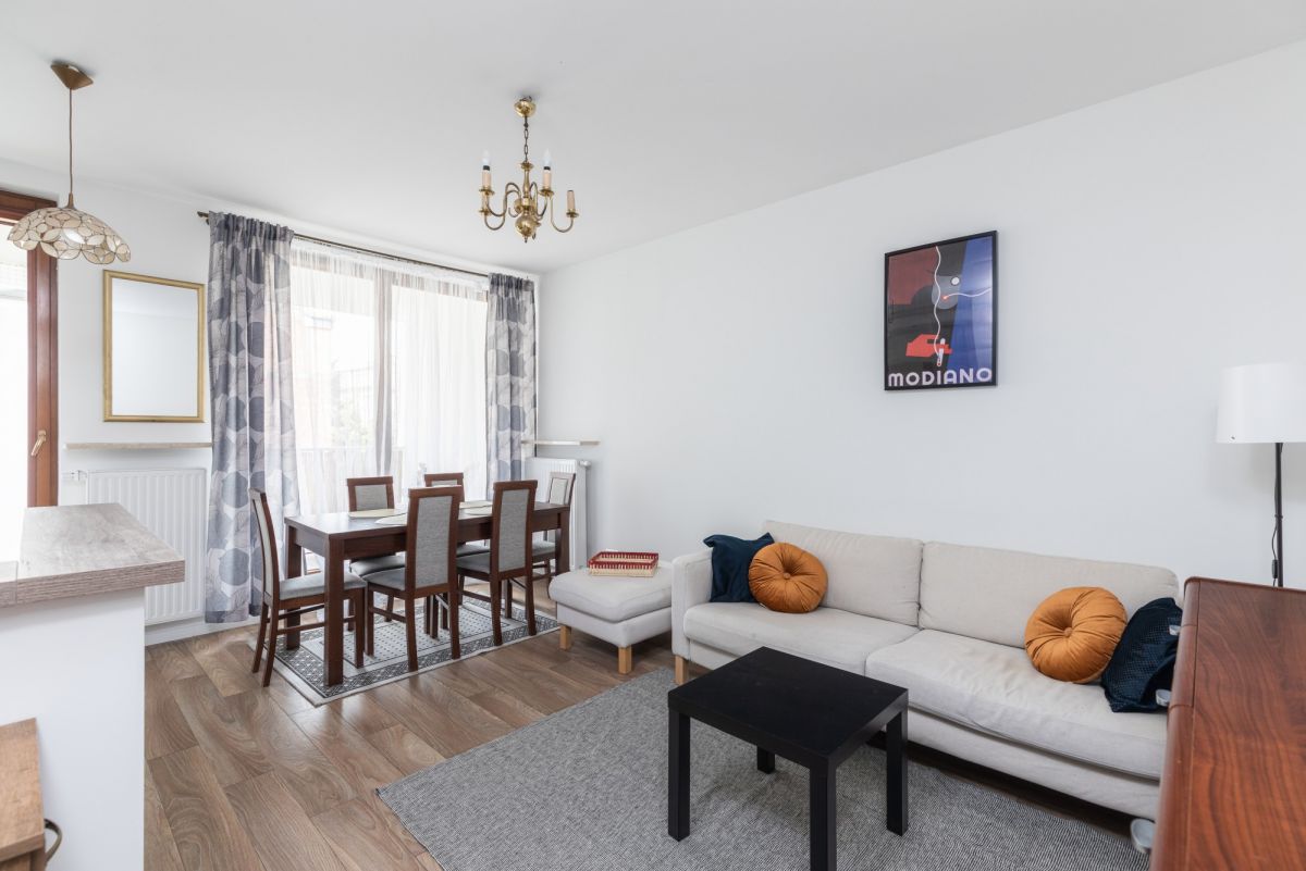Commercial property 2 rooms 44 m² in Warsaw, Poland
