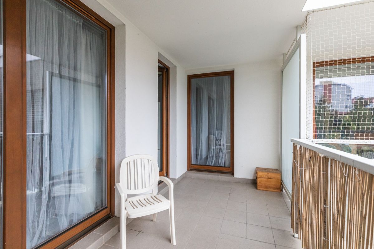 Commercial property 2 rooms 44 m² in Warsaw, Poland