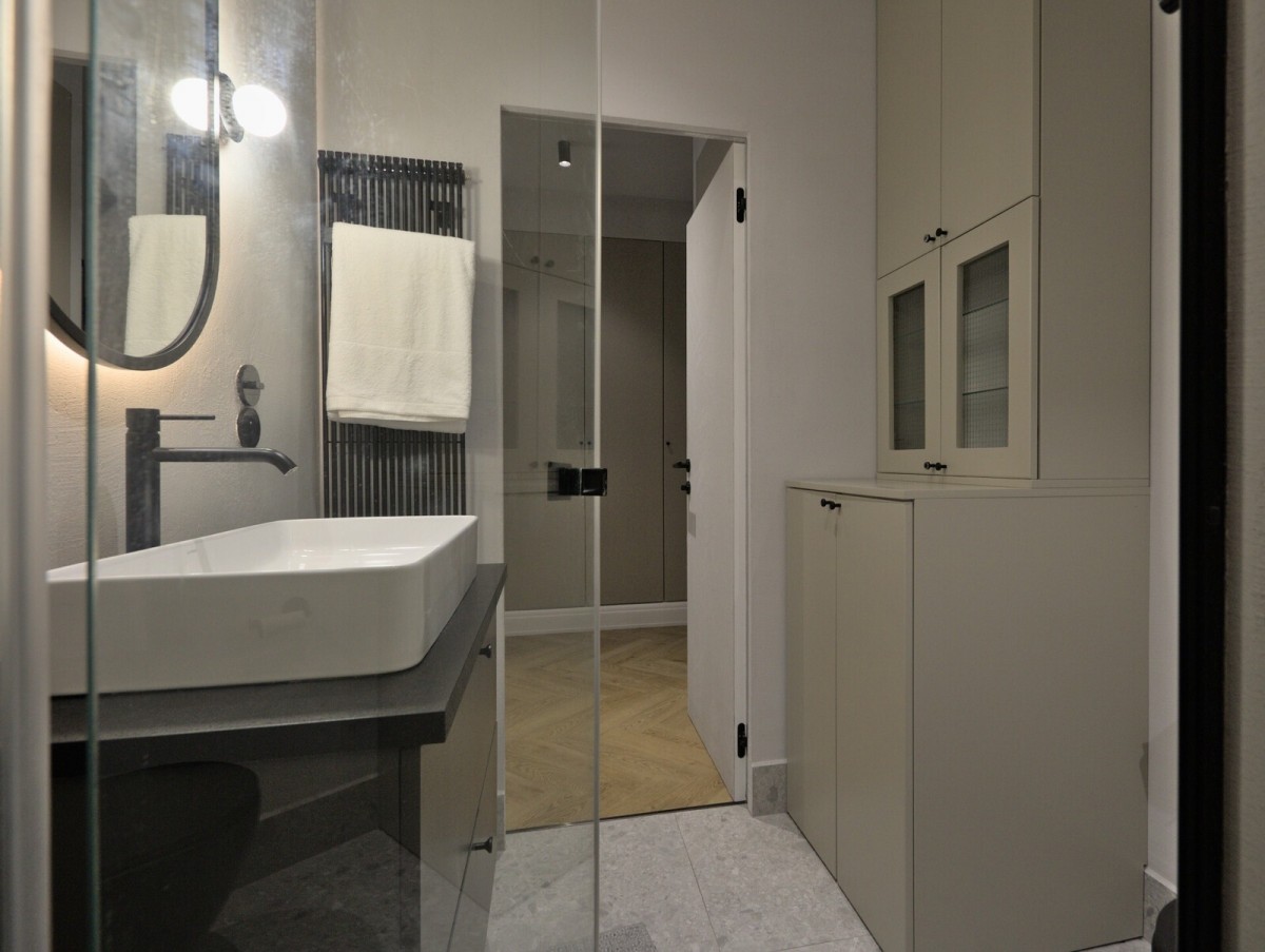 Gewerbefläche 2 zimmer 34 m² in Warschau, Polen