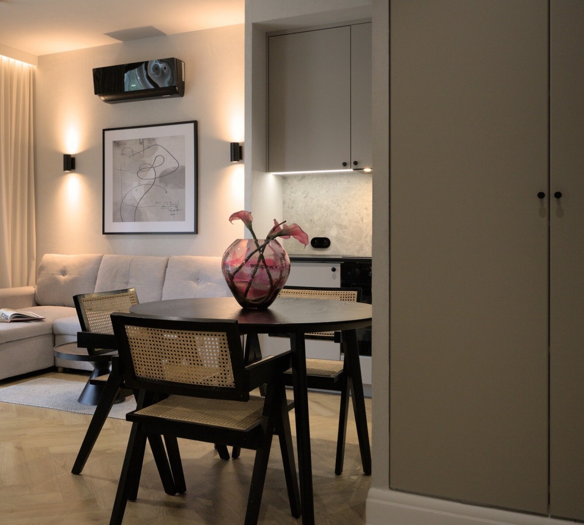 Gewerbefläche 2 zimmer 34 m² in Warschau, Polen