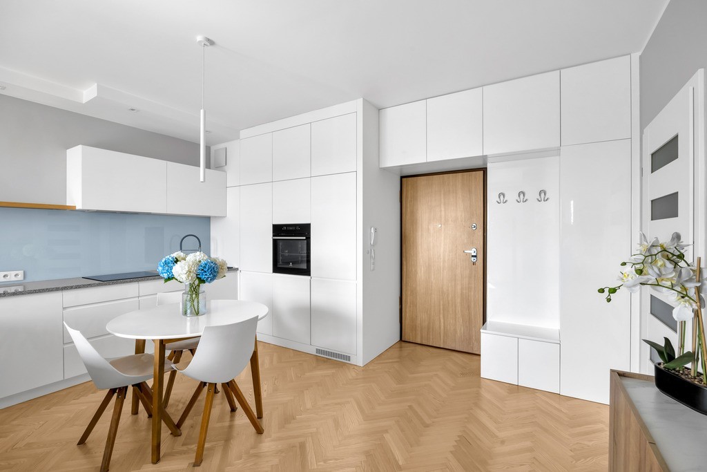 2 room apartment 41 m² Warsaw, Poland