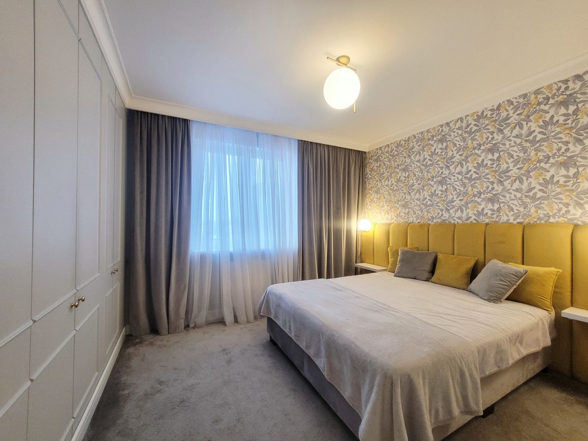 Mieszkanie 2 pokoi 56 m² w Warszawa, Polska