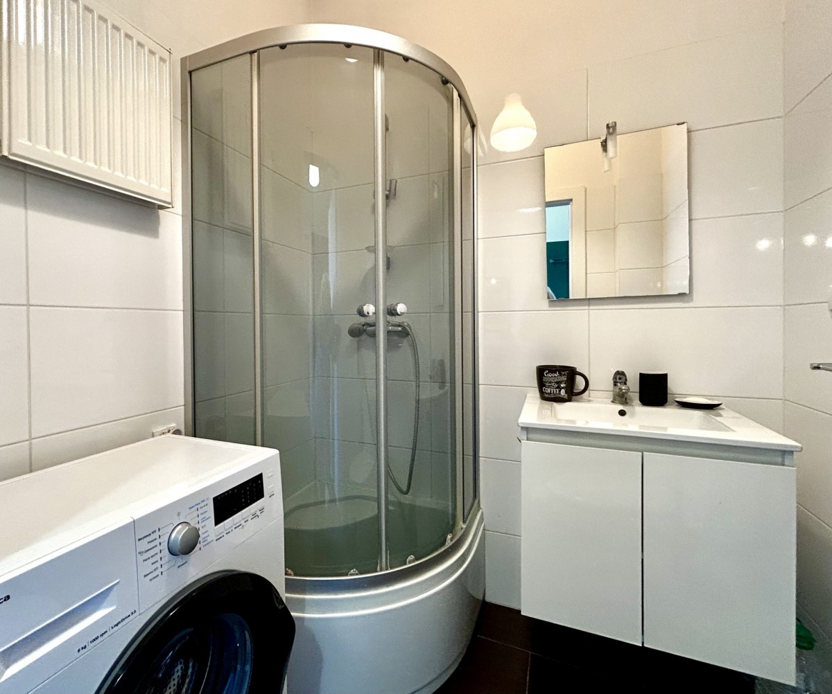 1 room apartment 33 m² in Warsaw, Poland