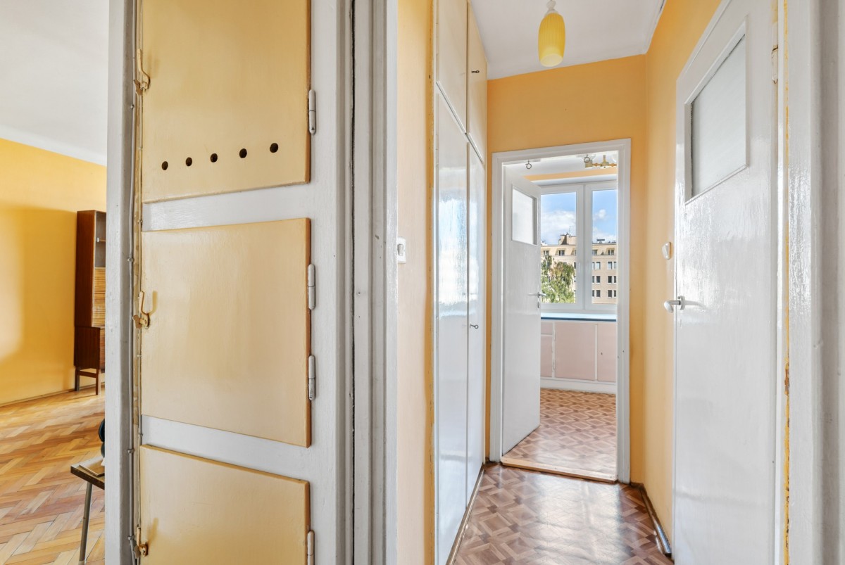 2 room apartment 37 m² Warsaw, Poland