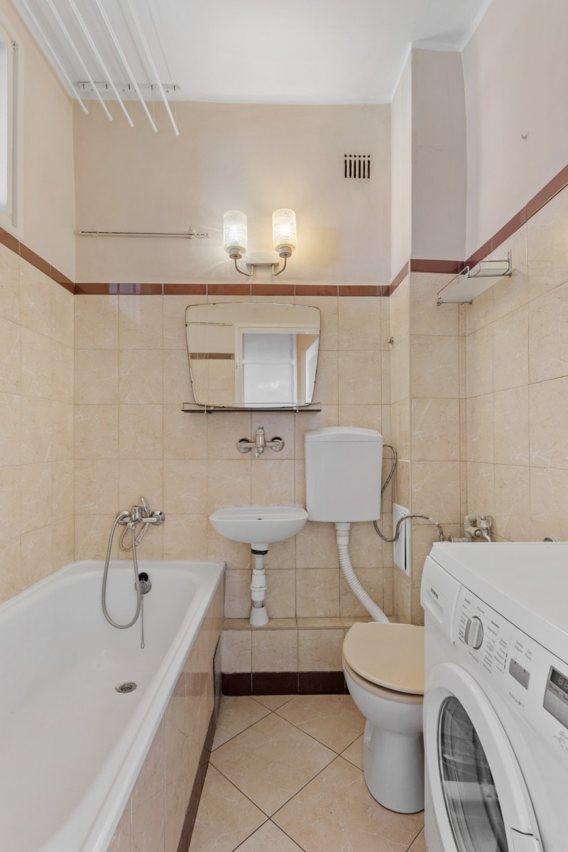 2 room apartment 37 m² Warsaw, Poland