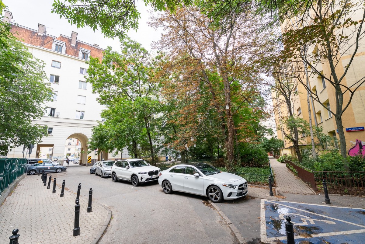 2 room apartment 40 m² Warsaw, Poland