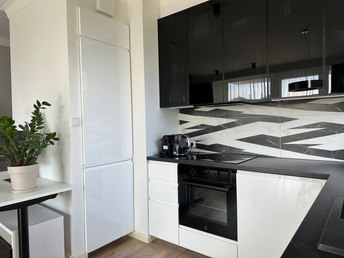 Commercial property 2 rooms 44 m² in Warsaw, Poland