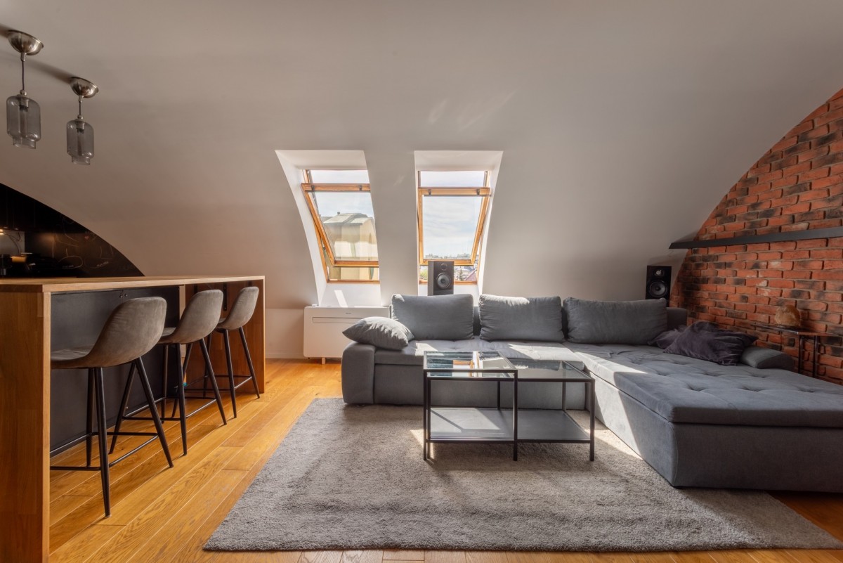 Commercial property 63 m² in Warsaw, Poland