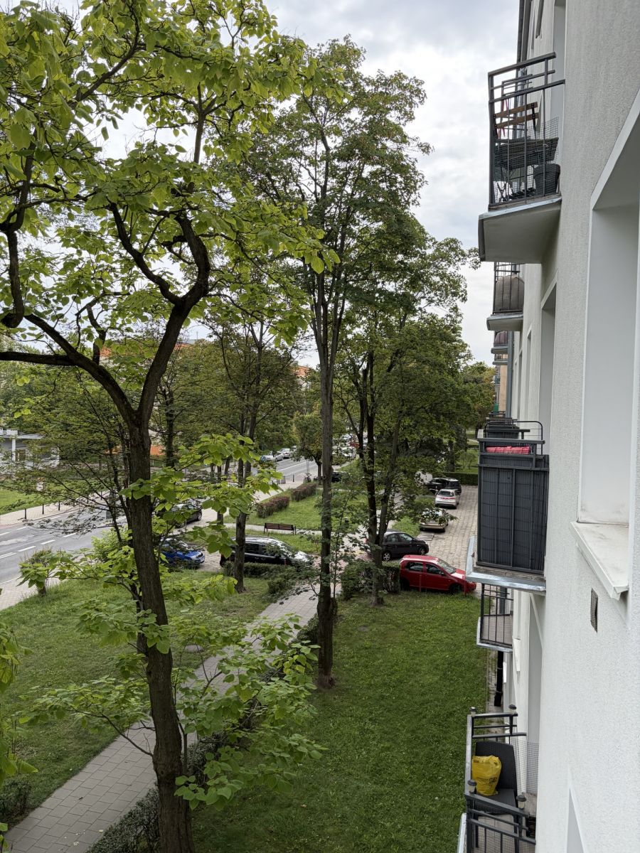 2 room apartment 39 m² in Warsaw, Poland