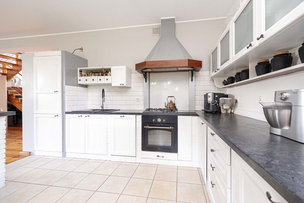 Atterrir 166 m² Poznan, Pologne